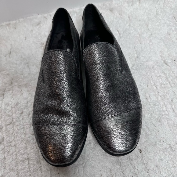 Jeffery Campbell Bryant Cap toe metallic slip on loafers women’s size 8.5 - Picture 3 of 7
